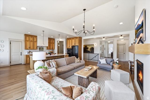 283 North 500 West Mapleton, UT 84664 - Photo 13 of 102 Living room with upgraded lights.