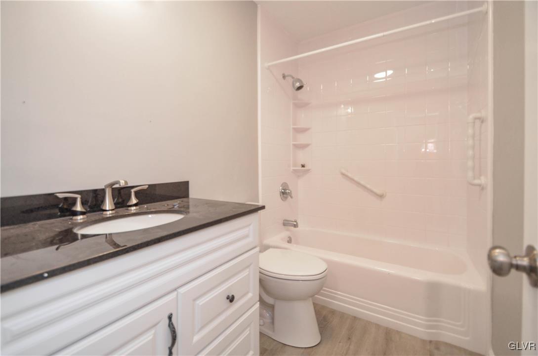 439 Blue Shutters Road Moscow, PA 18444 - Photo 15 of 25 Gallery Image 15
