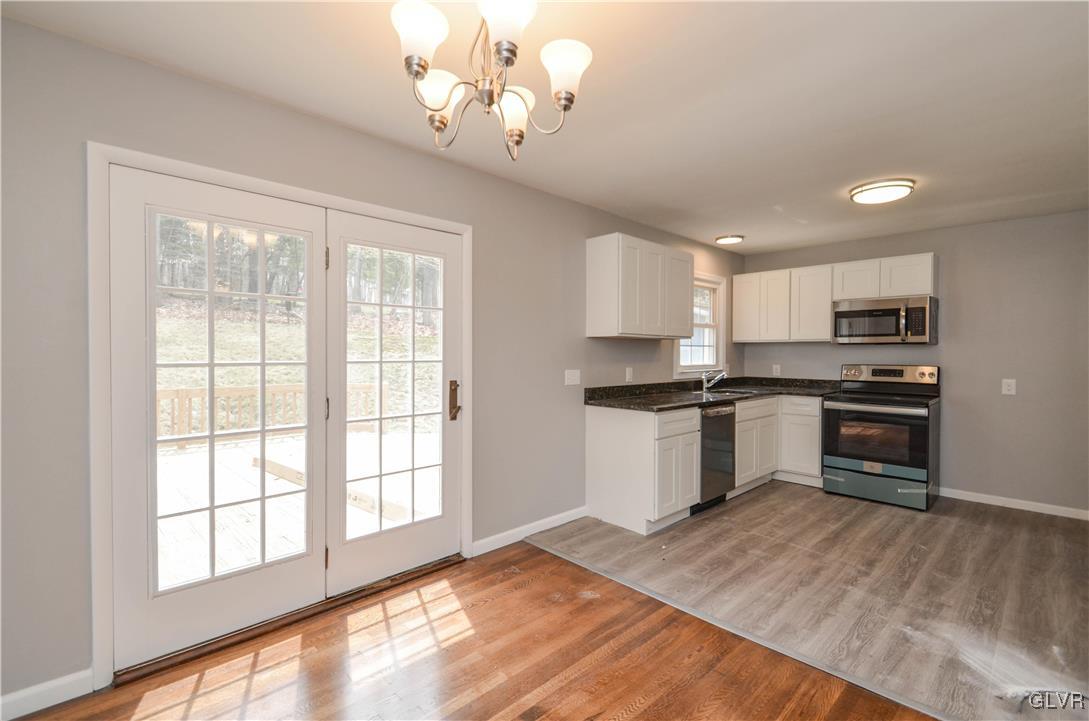 439 Blue Shutters Road Moscow, PA 18444 - Photo 6 of 25 Gallery Image 6
