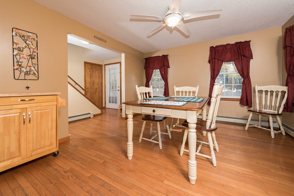 270 Charge Pond Road Wareham, MA 02571 - Photo 6 of 27 Gallery Image 6