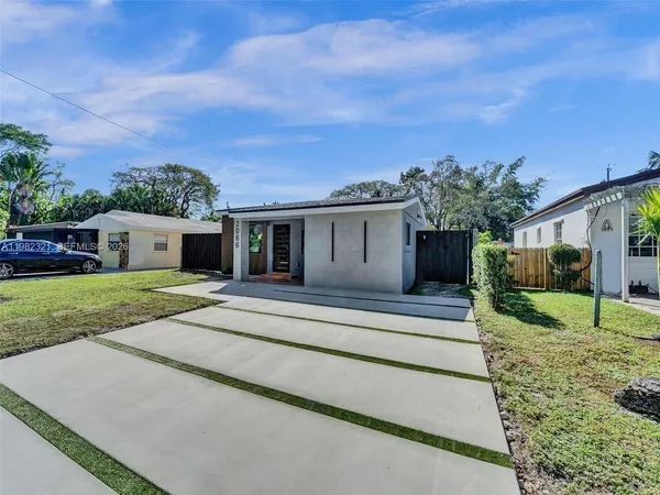 $4,750 | 2066 Northeast 174th Street, North Miami Beach, FL 33162