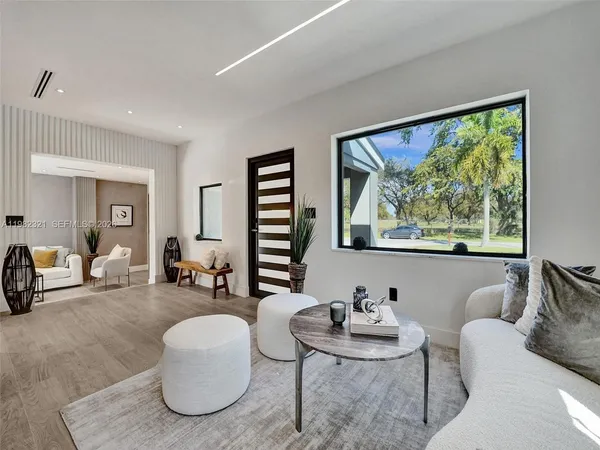 $4,750 | 2066 Northeast 174th Street, North Miami Beach, FL 33162