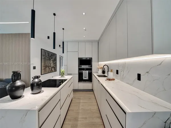 $4,750 | 2066 Northeast 174th Street, North Miami Beach, FL 33162