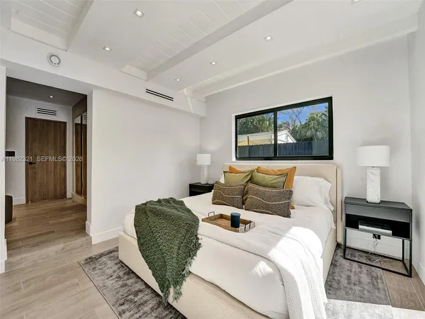 $4,750 | 2066 Northeast 174th Street, North Miami Beach, FL 33162