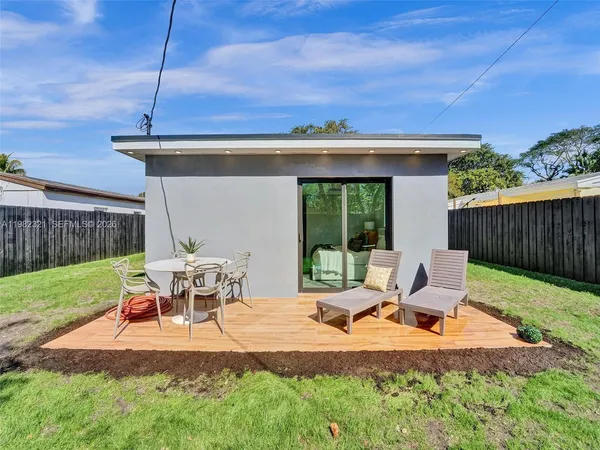 $4,750 | 2066 Northeast 174th Street, North Miami Beach, FL 33162