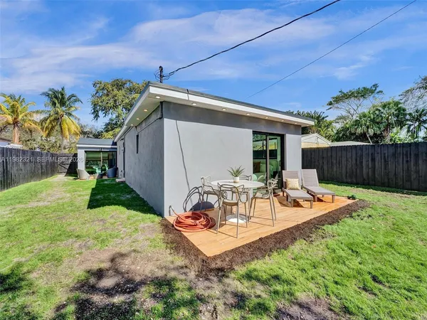 $4,750 | 2066 Northeast 174th Street, North Miami Beach, FL 33162