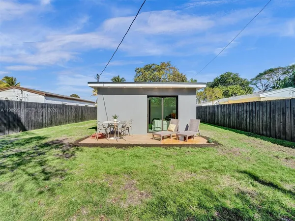 $4,750 | 2066 Northeast 174th Street, North Miami Beach, FL 33162