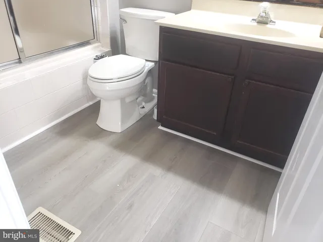 $2,690 | 5002 Essex Lane, Mount Laurel, NJ 08054