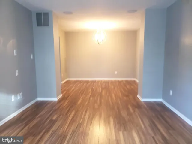 $2,690 | 5002 Essex Lane, Mount Laurel, NJ 08054