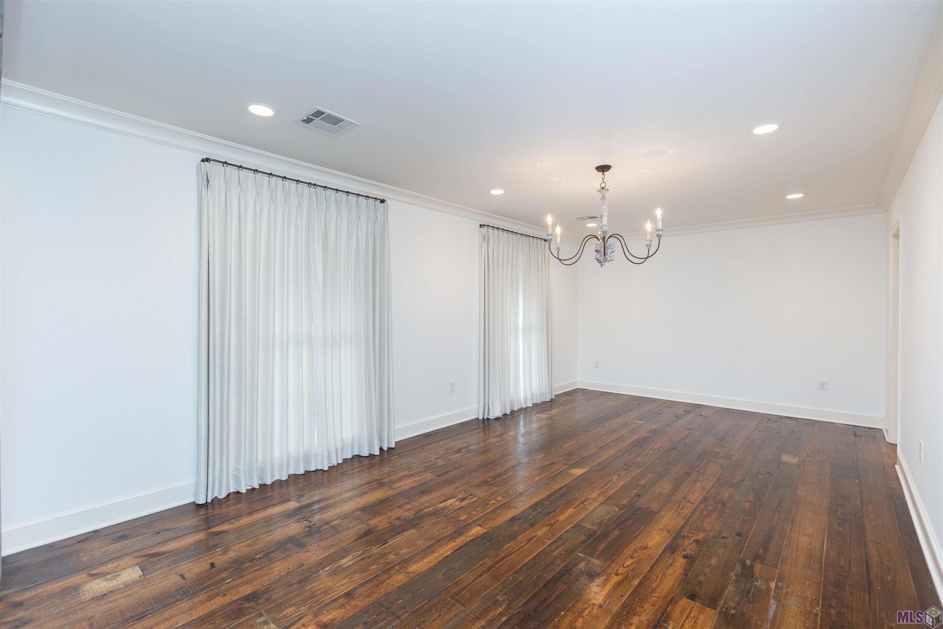 4843 Sweetbriar Street Baton Rouge, LA 70808 - Photo 13 of 56 Formal dining view 2