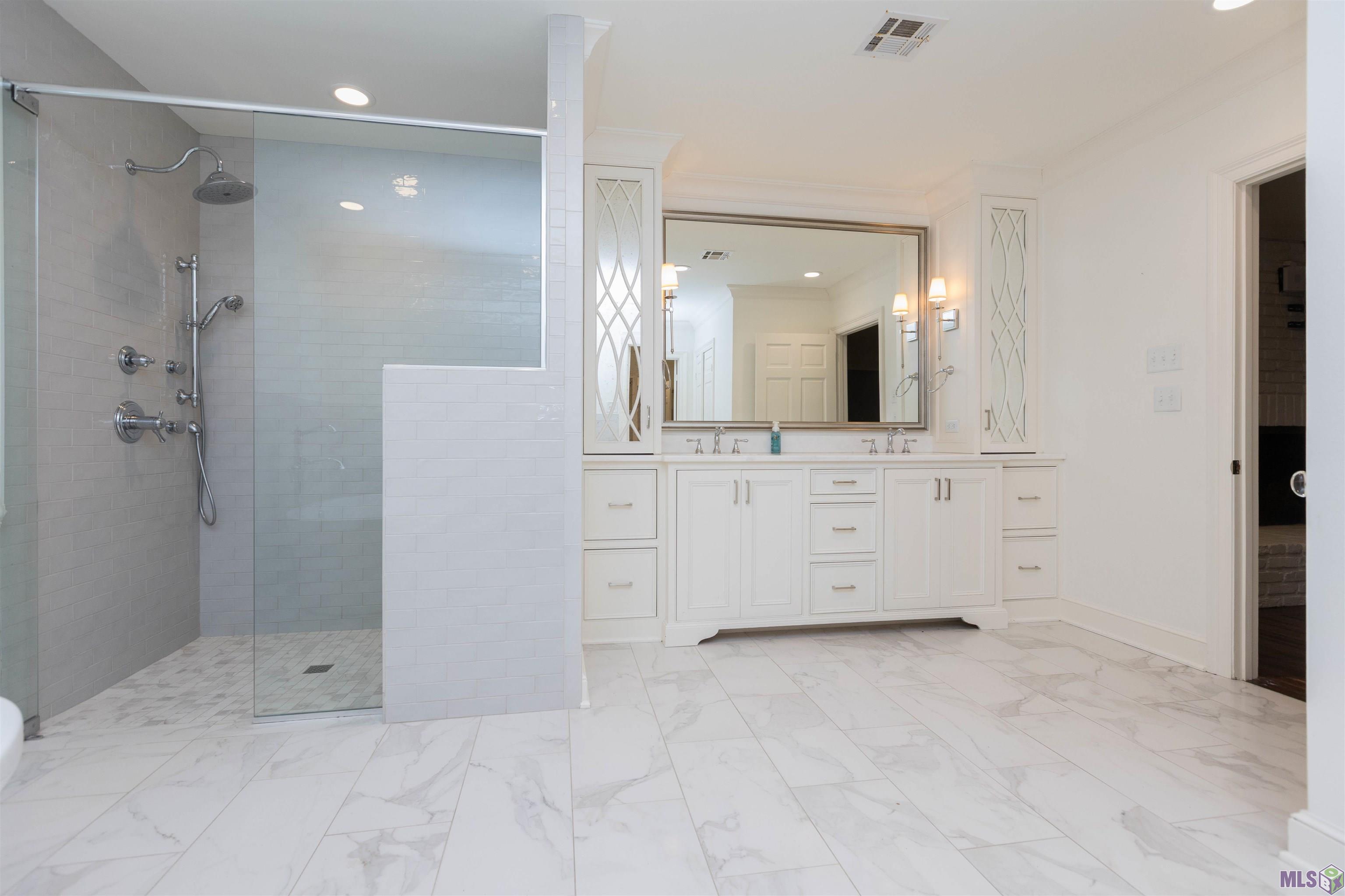 4843 Sweetbriar Street Baton Rouge, LA 70808 - Photo 45 of 56 Master bath view 2