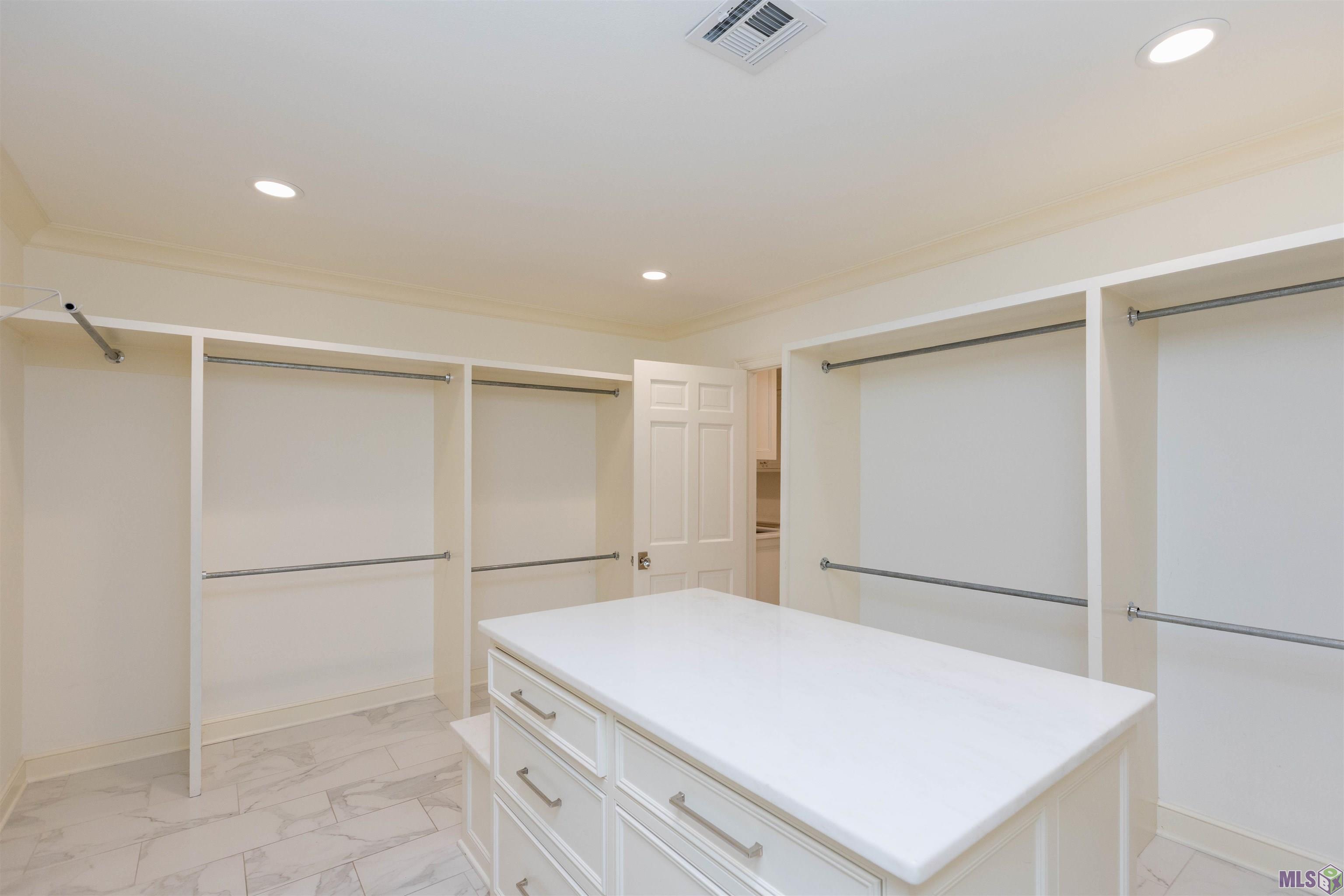 4843 Sweetbriar Street Baton Rouge, LA 70808 - Photo 48 of 56 Master closet view 2