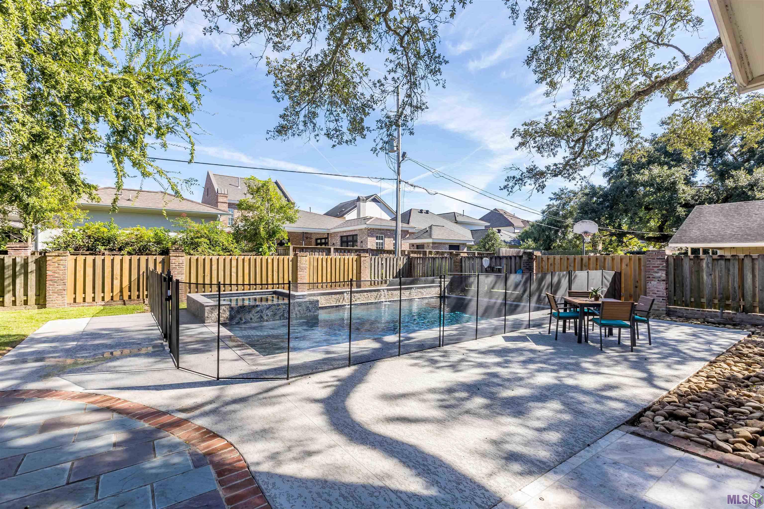 4843 Sweetbriar Street Baton Rouge, LA 70808 - Photo 7 of 56 Pool