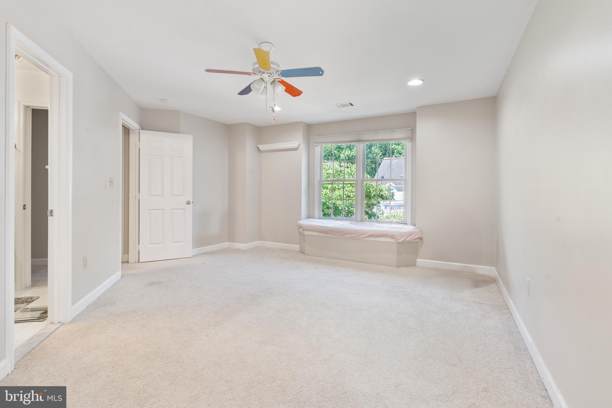 7815 Stable Way Potomac, MD 20854 - Photo 24 of 36 a view of an empty room with a window