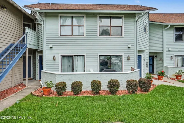 $300,000 | 142 Governor Street, Unit 110, Green Cove Springs, FL 32043
