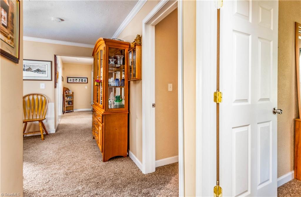1530 East Fairfield Road High Point, NC 27263 - Photo 12 of 21 Gallery Image 12
