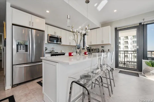 $55,000 | 100 West Broadway, Unit 4F, Long Beach, NY 11561