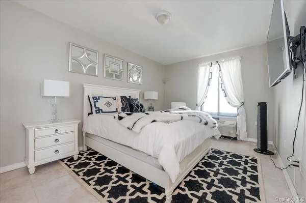 $55,000 | 100 West Broadway, Unit 4F, Long Beach, NY 11561