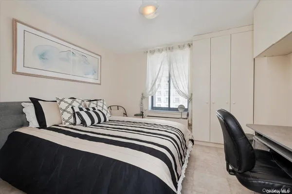 $55,000 | 100 West Broadway, Unit 4F, Long Beach, NY 11561