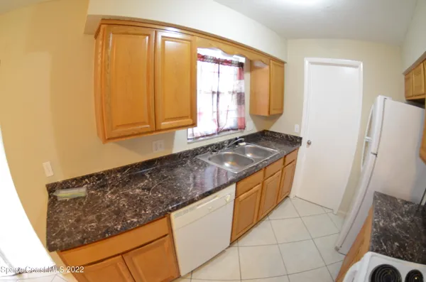 $1,850 | 2912 Pembroke Road, Melbourne, FL 32935