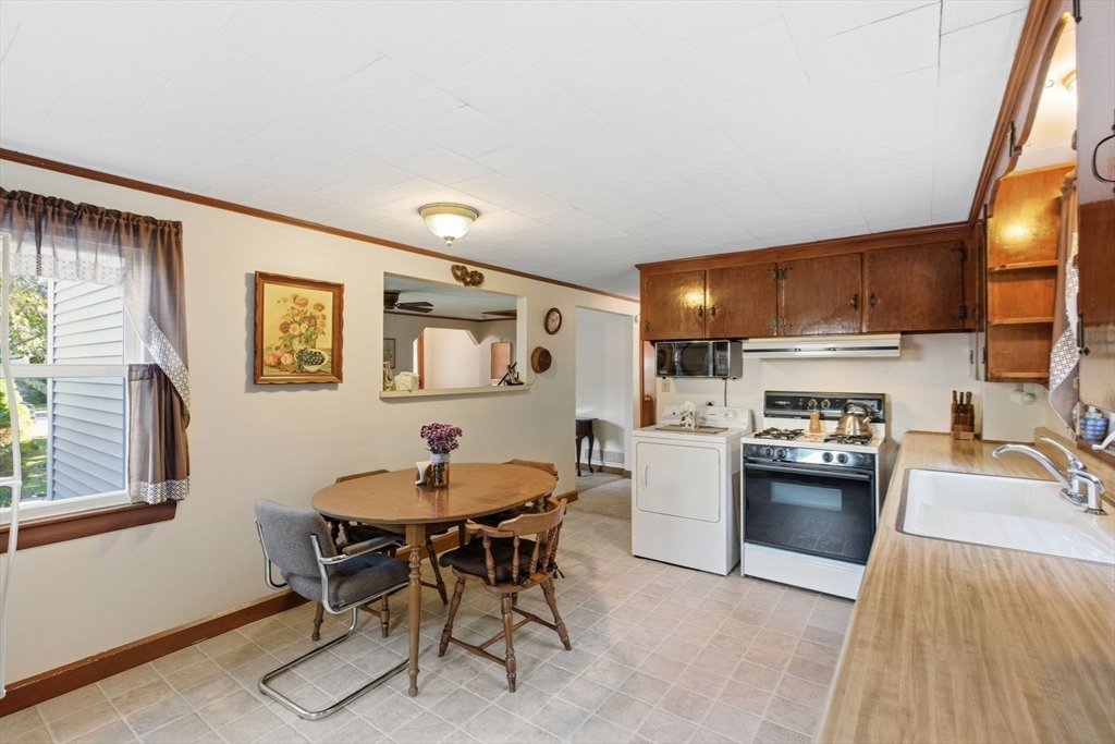 67 Swifts Beach Road Wareham, MA 02571 - Photo 13 of 37 Gallery Image 13