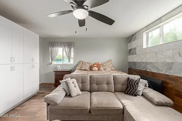 $849,900 | 328 East Bethany Home Road, Phoenix, AZ 85012