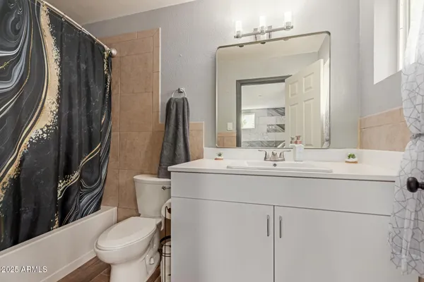 $849,900 | 328 East Bethany Home Road, Phoenix, AZ 85012