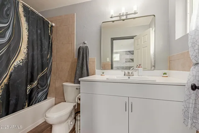 $985,000 | 328 East Bethany Home Road, Phoenix, AZ 85012