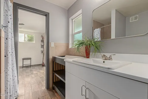 $849,900 | 328 East Bethany Home Road, Phoenix, AZ 85012