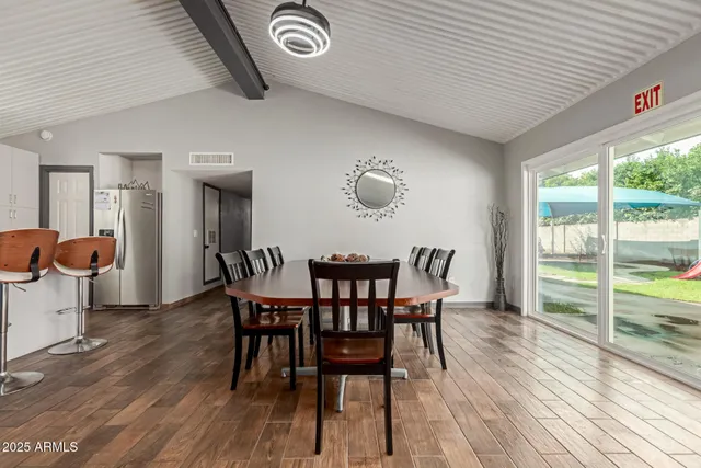 $985,000 | 328 East Bethany Home Road, Phoenix, AZ 85012