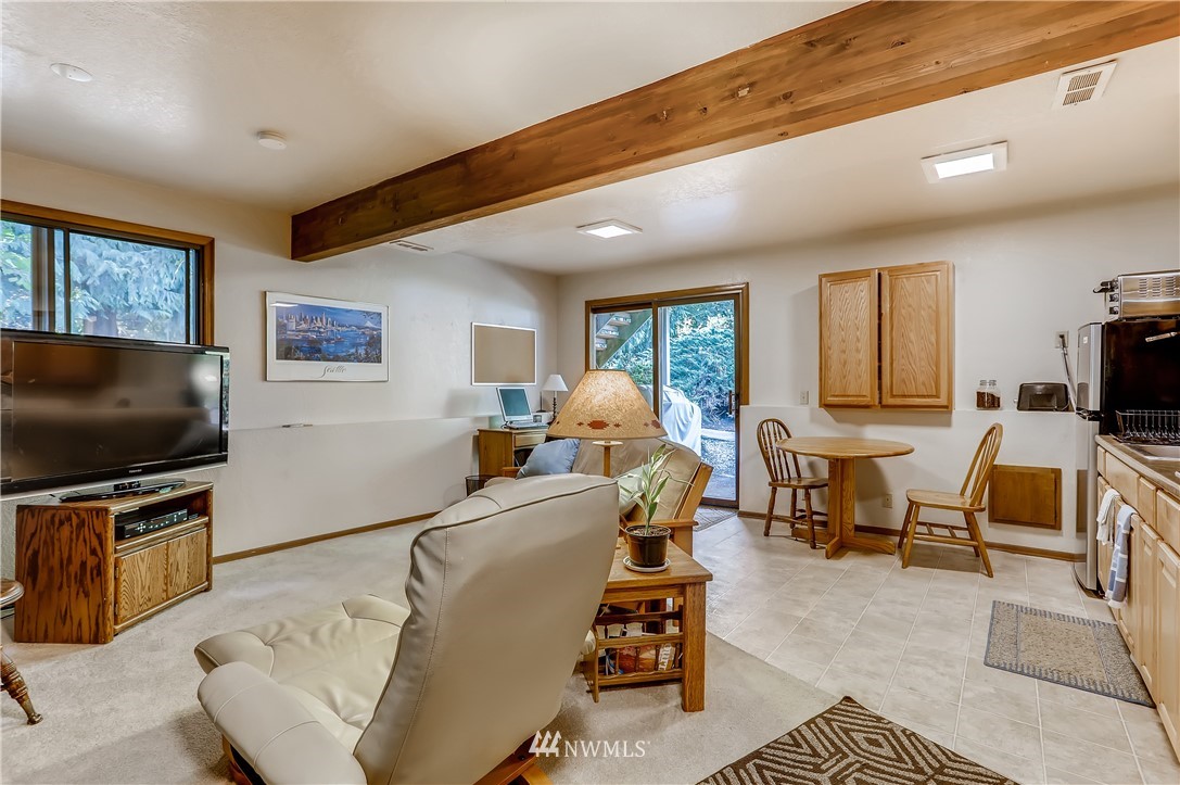 811 175th Street Southwest Bothell, WA 98012 - Photo 18 of 27