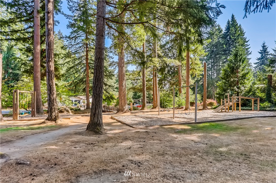 811 175th Street Southwest Bothell, WA 98012 - Photo 26 of 27
