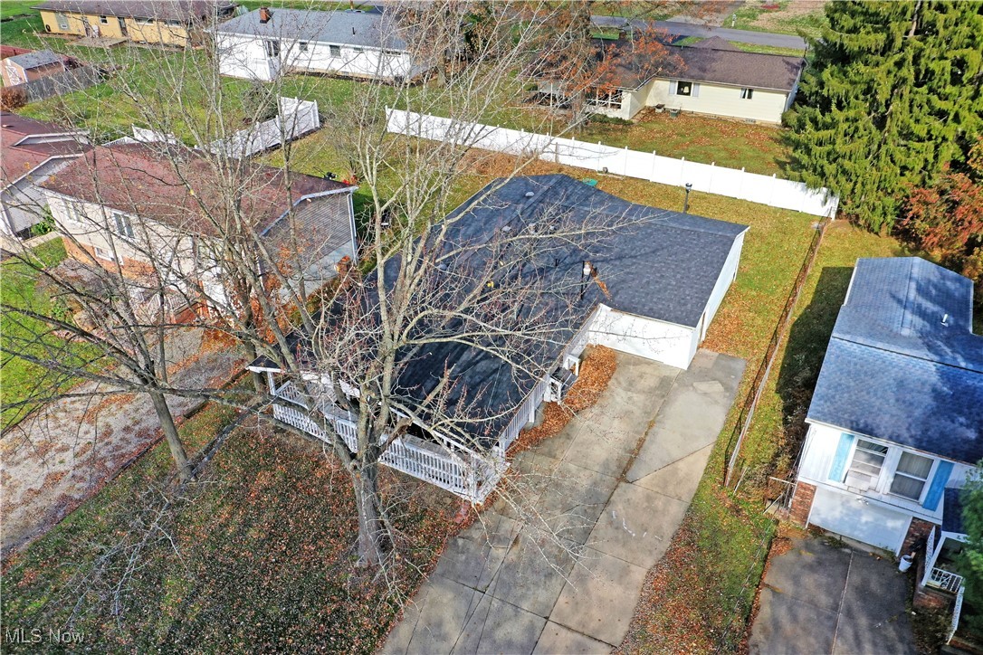 37 Morningside Road Niles, OH 44446 - Photo 3 of 39 Aerial perspective of suburban area