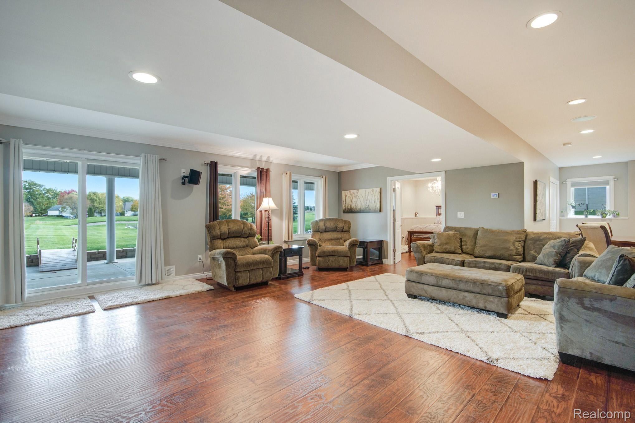 9045 Copper Ridge Drive Davison, MI 48423 - Photo 36 of 67 Photo Oct 22, 11 49 47 AM_53 AM.jpg