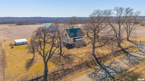 $195,000 | 8000 Gash Bridge Road, Clinton, IL 61727