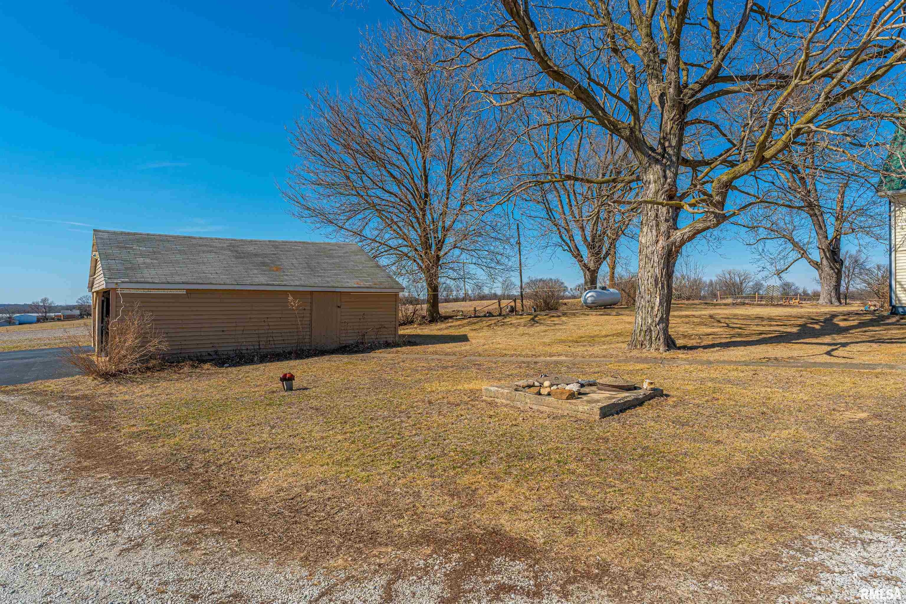 8000 Gash Bridge Road Clinton, IL 61727 - Photo 33 of 41