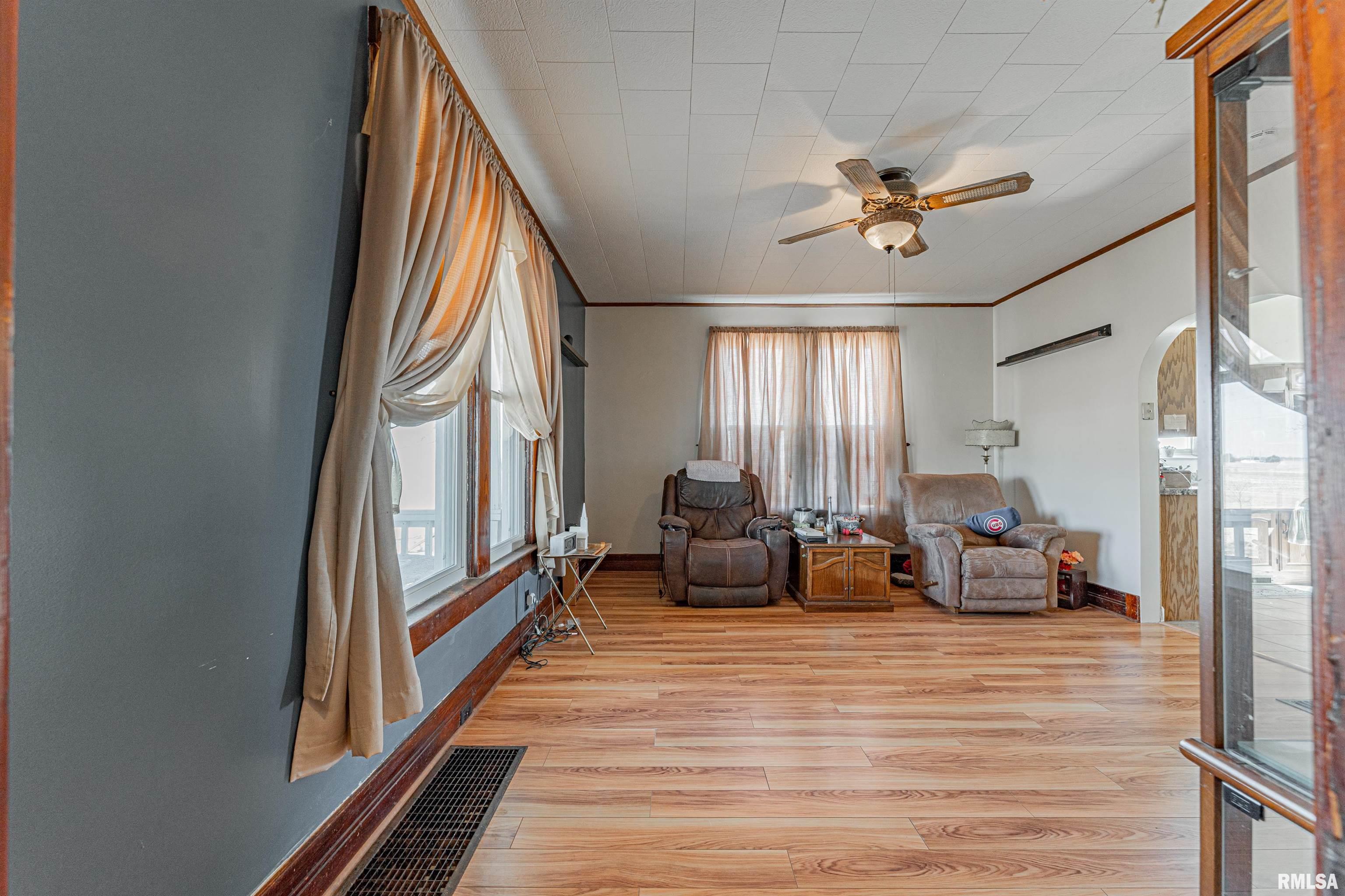 8000 Gash Bridge Road Clinton, IL 61727 - Photo 8 of 41