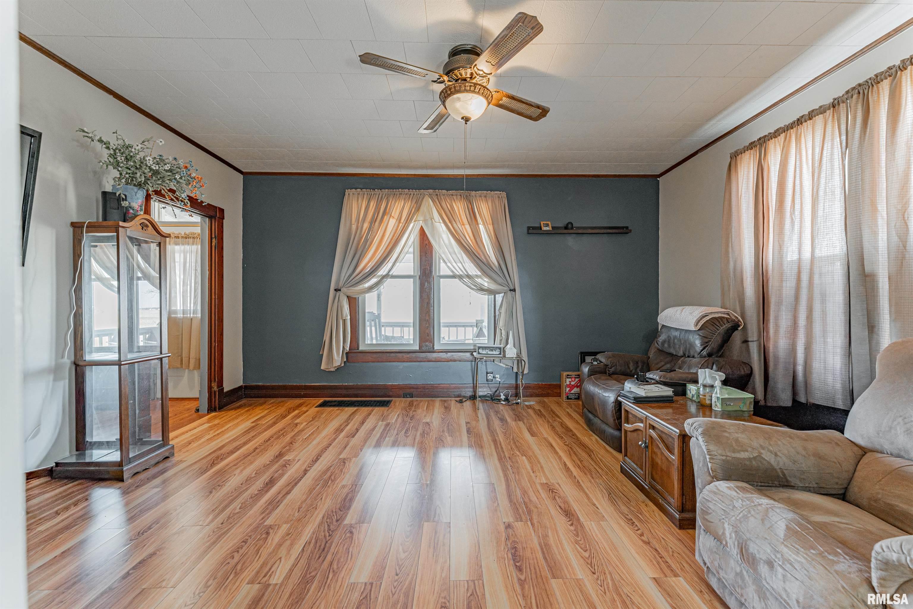 8000 Gash Bridge Road Clinton, IL 61727 - Photo 10 of 41