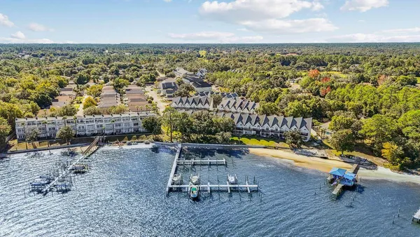 $449,000 | 7222 Majestic Boulevard, Navarre, FL 32566