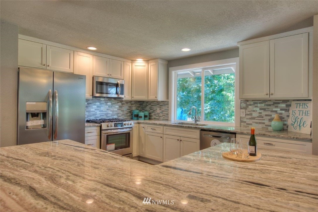 14750 175th Avenue Southeast Renton, WA 98059 - Photo 8 of 20
