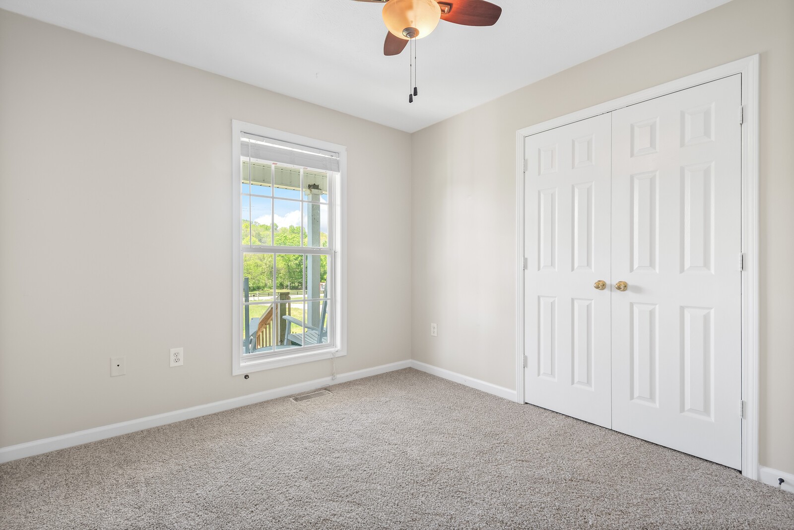 3850 Taylors Store Road Hampshire, TN 38461 - Photo 19 of 57 an empty room with windows