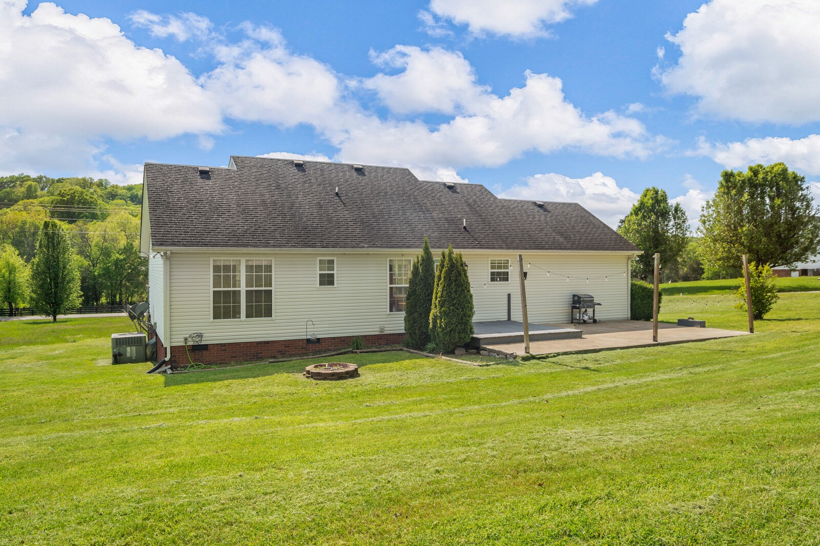 3850 Taylors Store Road Hampshire, TN 38461 - Photo 43 of 57 a view of a house with a yard