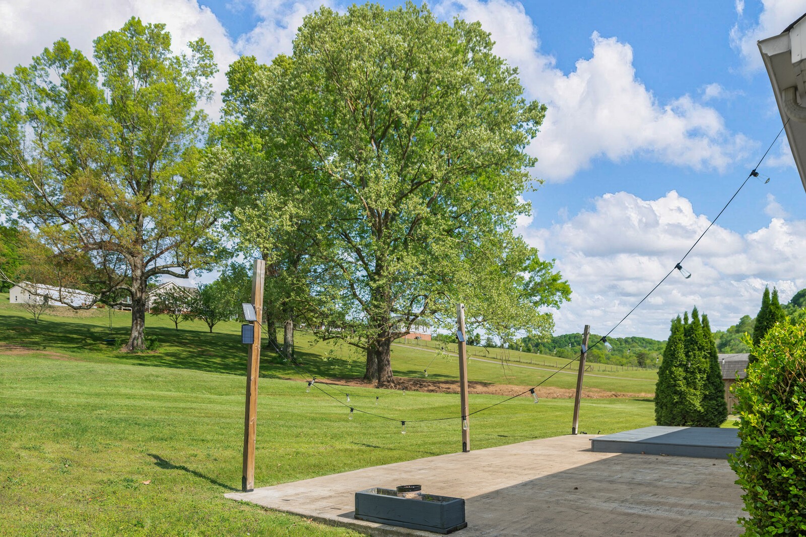 3850 Taylors Store Road Hampshire, TN 38461 - Photo 55 of 57 a view of a park and entertaining space