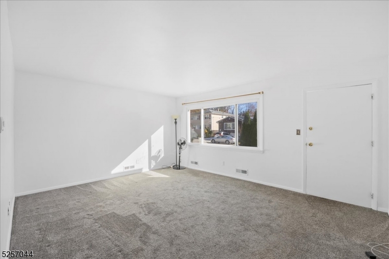 18 Lorraine Terrace, Boonton, NJ 07005 Compass