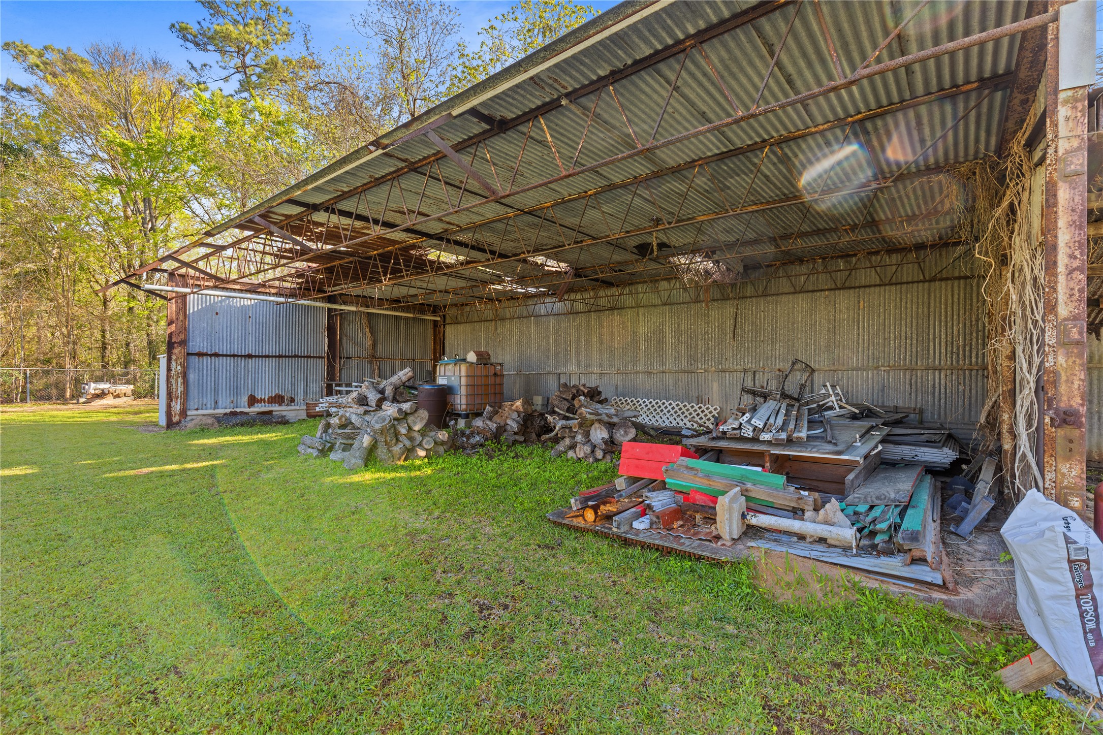 11547 Crockett Martin Road Conroe, TX 77306 - Photo 32 of 46