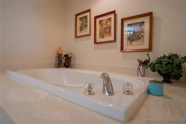 $430,000 | 68 Lighthouse Road, Unit 511, Lake Ozark, MO 65049