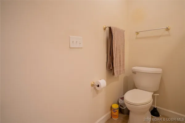 $430,000 | 68 Lighthouse Road, Unit 511, Lake Ozark, MO 65049