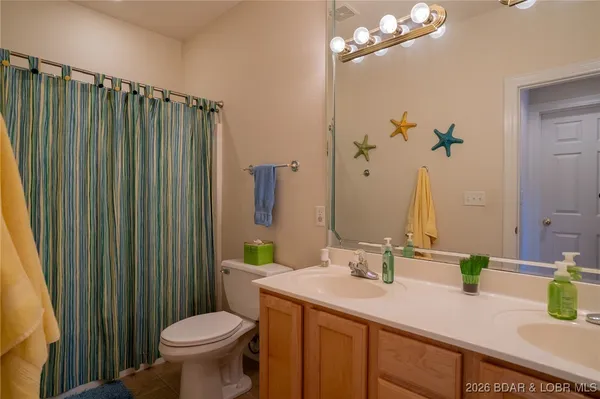 $430,000 | 68 Lighthouse Road, Unit 511, Lake Ozark, MO 65049