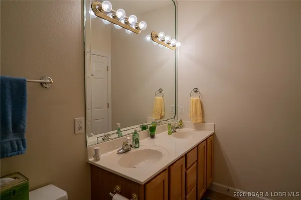 $430,000 | 68 Lighthouse Road, Unit 511, Lake Ozark, MO 65049