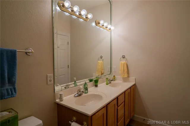 $430,000 | 68 Lighthouse Road, Unit 511, Lake Ozark, MO 65049